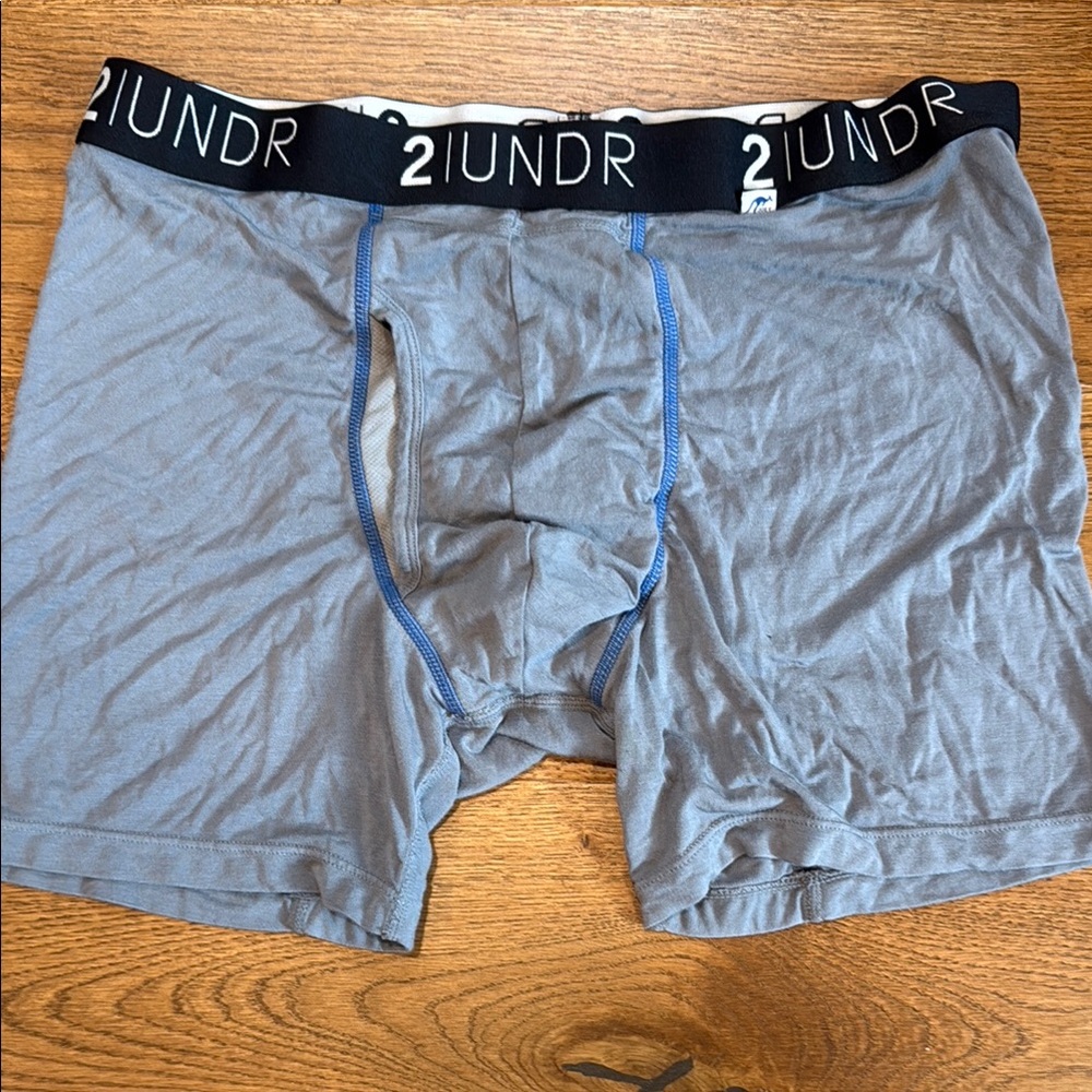 2|UNDR Men's Gray Boxer Briefs